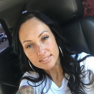 Meet your Posher, Valerie